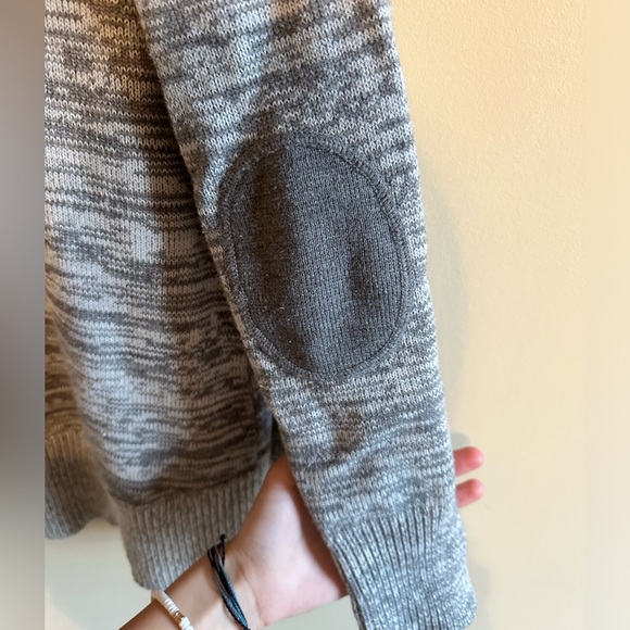 Apt. 9 Gray Sweater/Cardigan With Some Sort of Elbow Pad | Size L - Picture 3 of 5